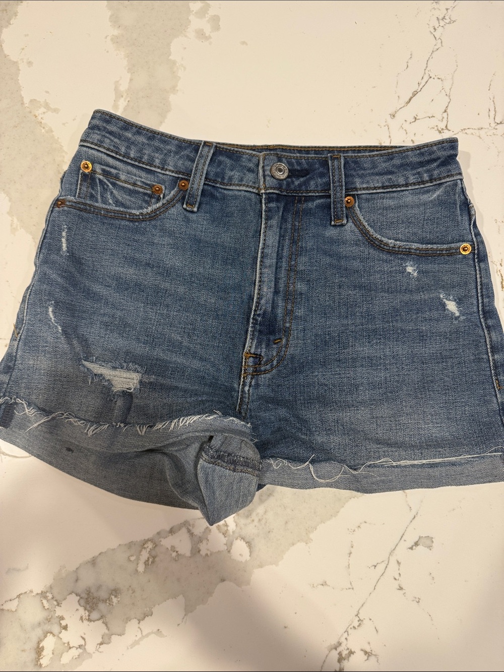 Abercrombie & Fitch 26/2 High Rise Short Women’s